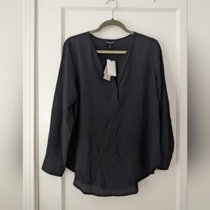 NWT Banana Republic Outlet Blouse with Split Neck, size L Petite